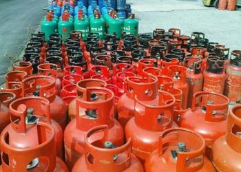 বছরের শুরুতেই  কমলো এলপি গ্যাসের দাম 