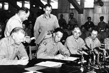 উত্তর কোরিয়া ও দক্ষিণ কোরিয়া বিভক্ত হওয়ার ইতিহাস কী?