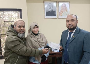 সিলেট ওয়েলফেয়ার সেন্টার হতে শিক্ষাবৃত্তি ও প্রতিবন্ধী ভাতার চেক হস্তান্তর