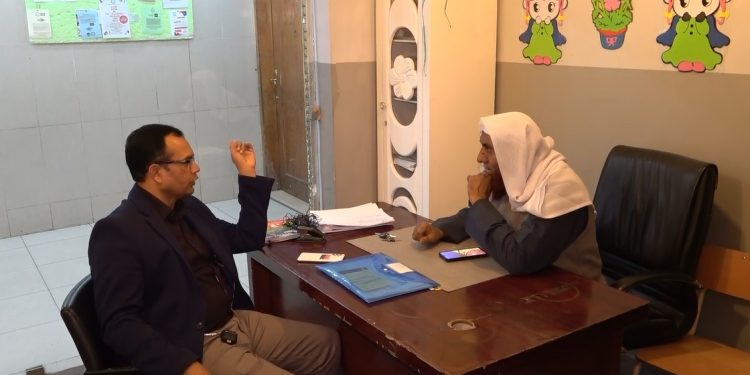 মাতৃভাষা শেখার জন্য কাঠ-খড় পোড়াতে হয় প্রবাসীদের