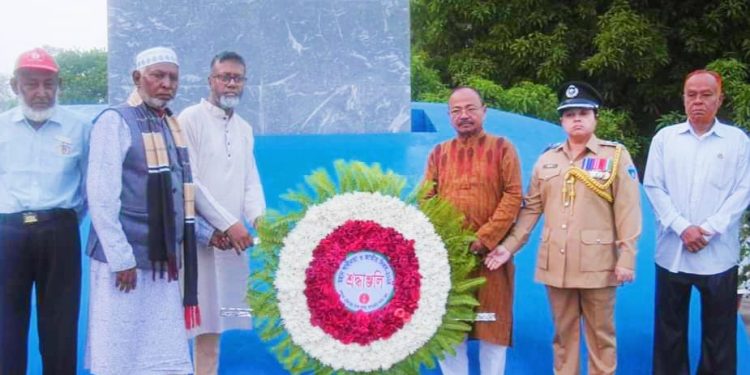 খাগড়াছড়িতে মহান স্বাধীনতা ও জাতীয় দিবসে শ্রদ্ধা নিবেদন করেন পার্বত্য প্রতিমন্ত্রী কুজেন্দ্র লাল ত্রিপুরা এমপি